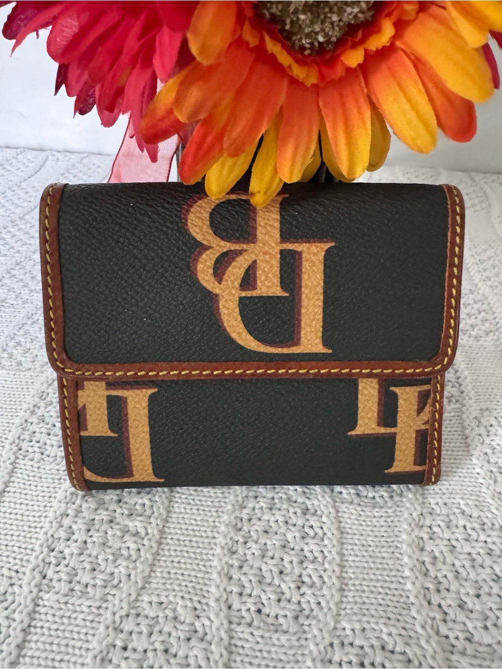 Dooney & Bourke EUC Monogram small snap wallet